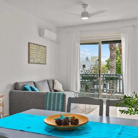 Apartament Lotus By The Sea- 2-bedroom With Communal Pool